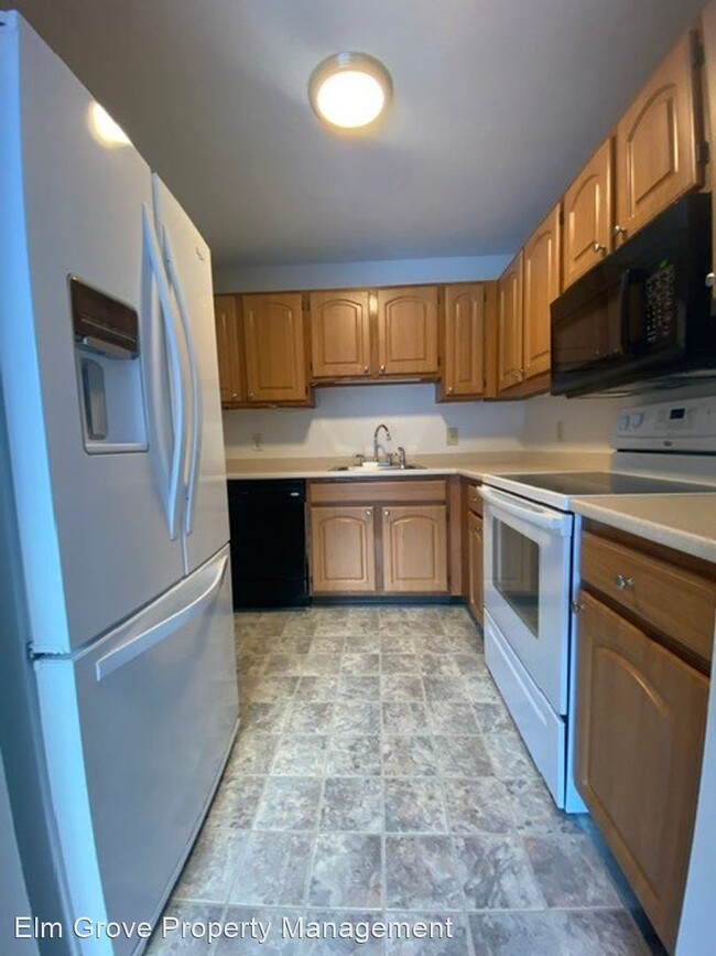 Building Photo - 11 Indian Brook Cir