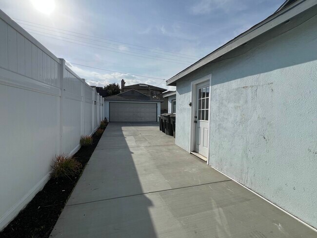 Foto del edificio - 2818 Pacific Coast Hwy