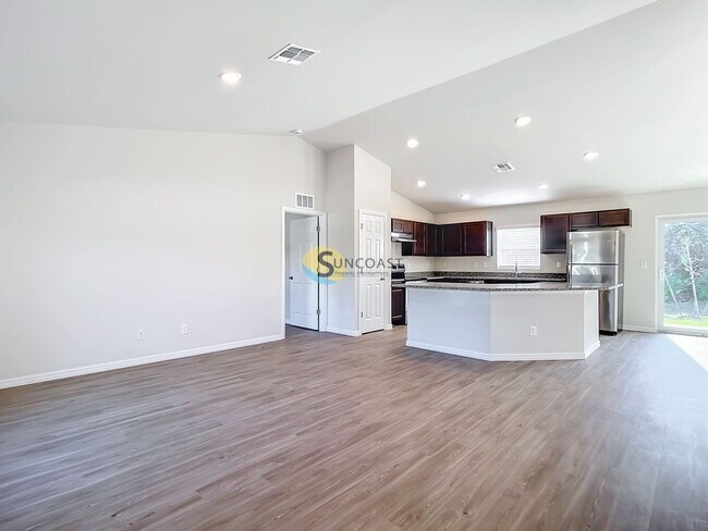 Foto del edificio - 216 Oak Cir