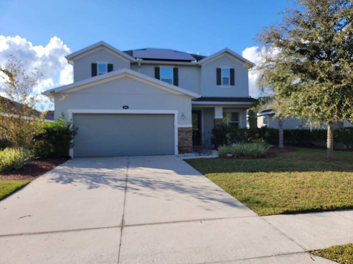 Foto principal - Coming Soon! Beautiful 3-bedroom, 3-bathro...