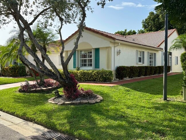 Foto del edificio - 6129 Heliconia Rd