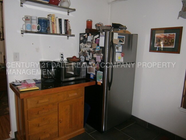Foto del edificio - 1000 Country Club Rd