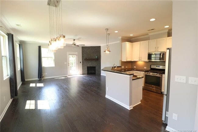 Foto del edificio - 689 Wickham Ridge Rd