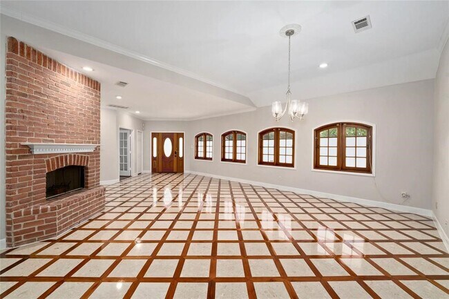 Foto del edificio - 6303 Lugary Dr