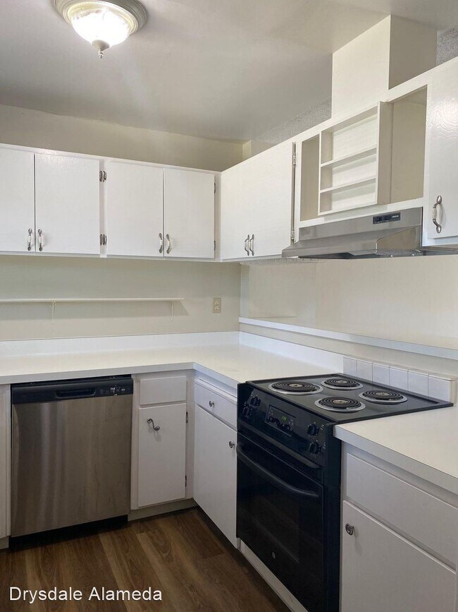 Foto del edificio - 3 br, 1.5 bath House - 1138 Fontana Drive