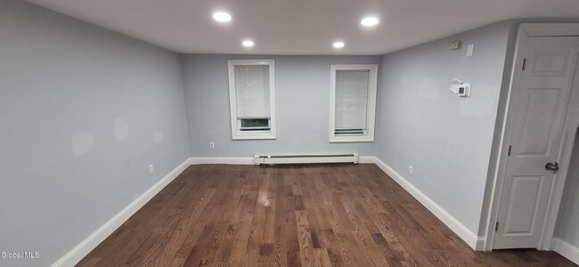 Foto del edificio - 22 Clermont St