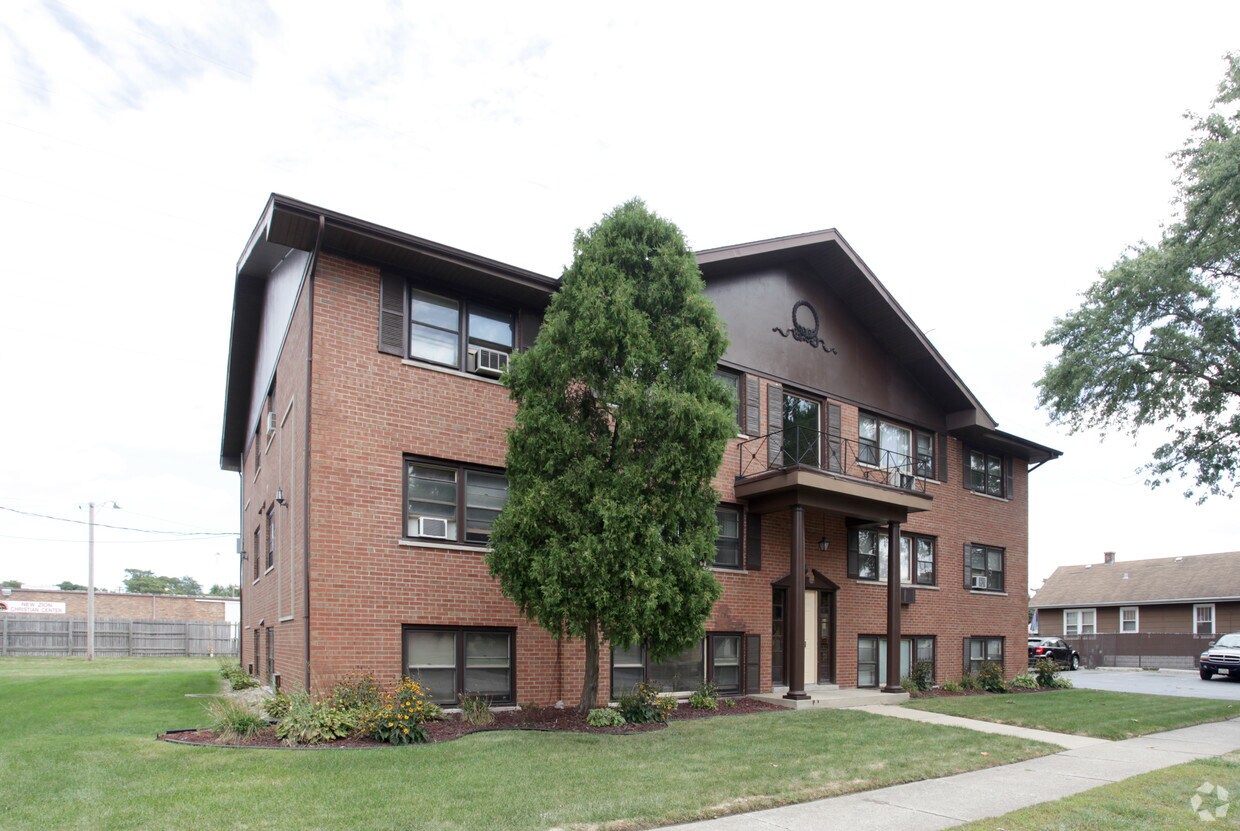 14261 S Pennsylvania Ave, Dolton, IL 60419 Apartments in Dolton, IL
