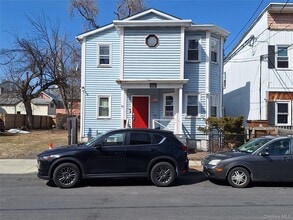 Building Photo - 83 Franklin St