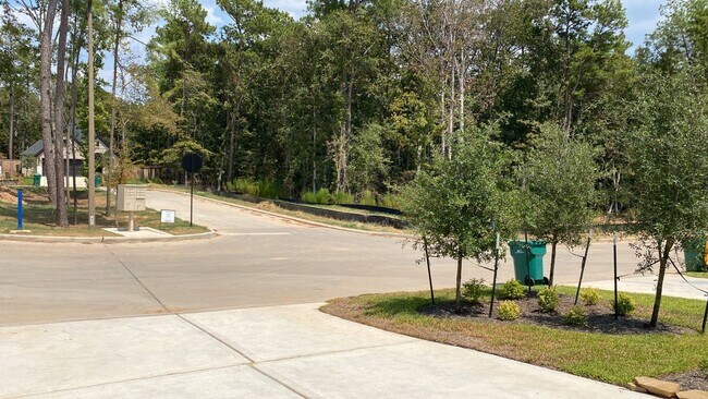 Foto del edificio - 169 Hidden Peak Dr