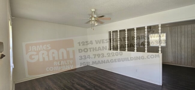 Building Photo - 603 Falcon Dr