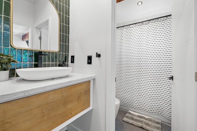 Building Photo - 11361 Tenino Ave