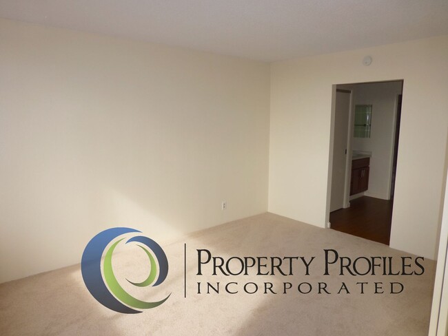 Foto del edificio - Kukui Plaza - 1 Bedroom 1 Bath 1 Parking U...