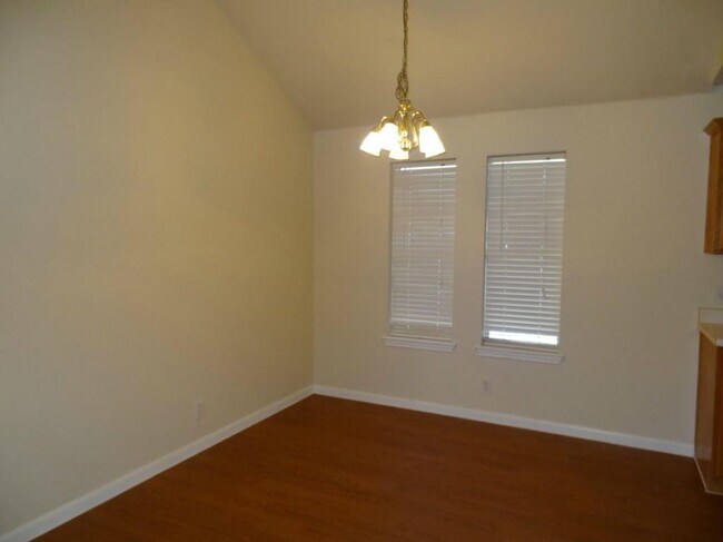 Building Photo - 21000 Godolophin Ct