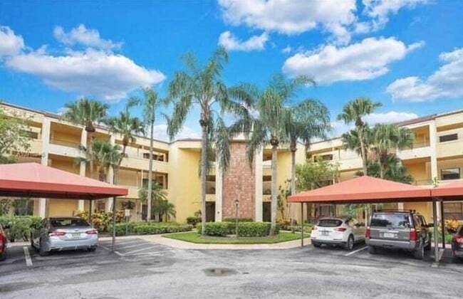 Building Photo - 7508 La Paz Blvd