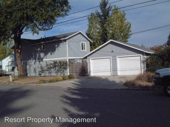 Primary Photo - 213-213 E Homestead Ave