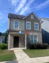 Building Photo - 1220 Hawthorne Tr