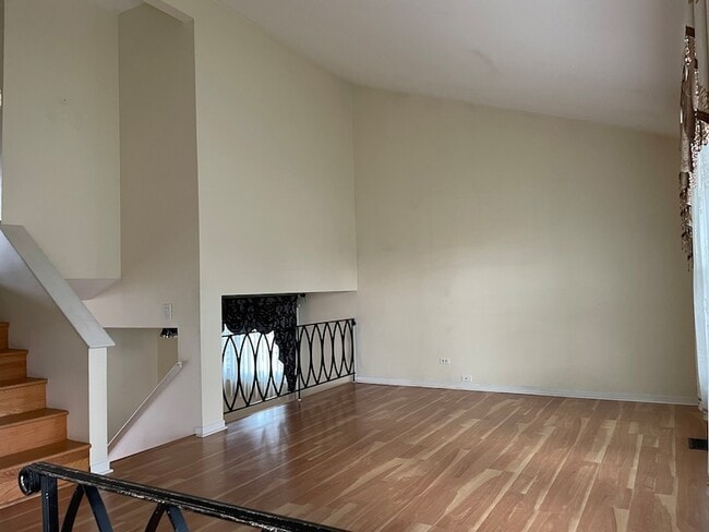 Building Photo - 9137 Barberry Ln