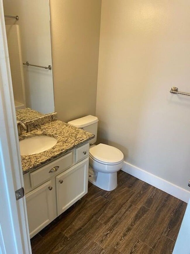 Building Photo - Come take a look at this spacious Rental