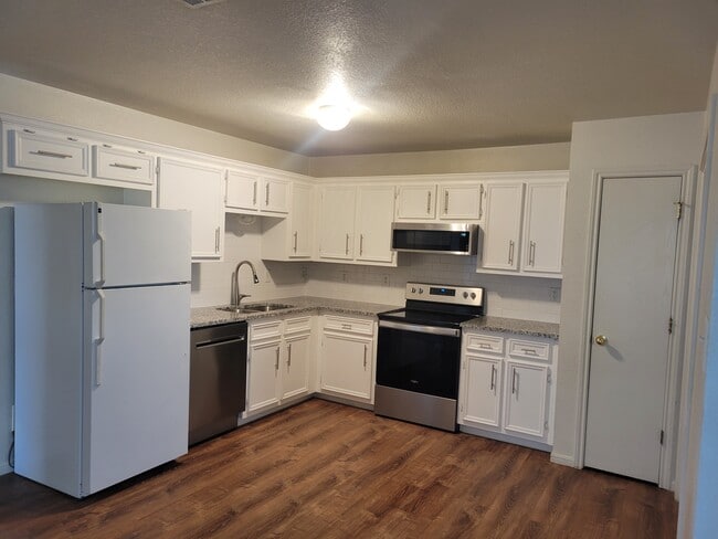 Building Photo - 4102 Wine Cup