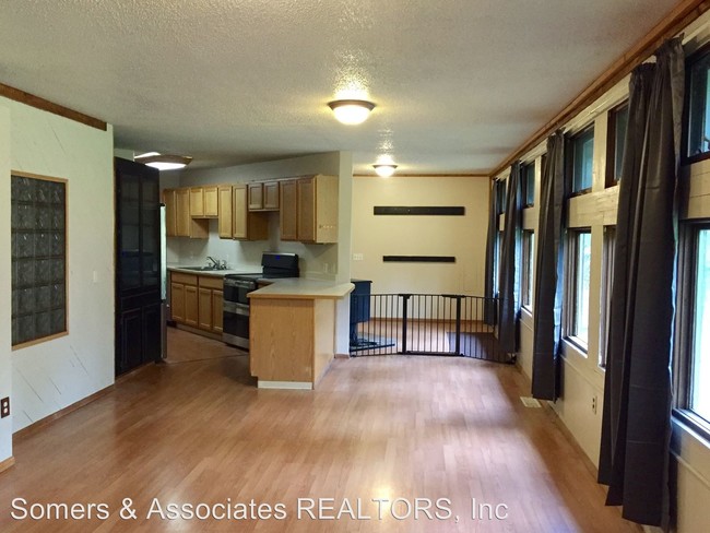 Building Photo - 1089 Aztec Rd