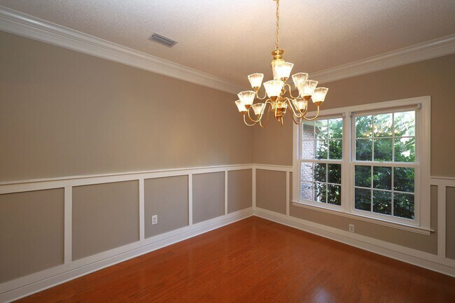 Foto del edificio - 1054 Ridge Rd