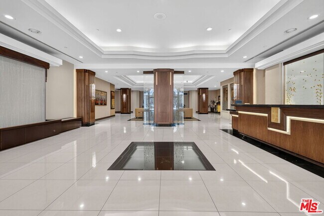 Foto del edificio - 343 Pioneer Dr
