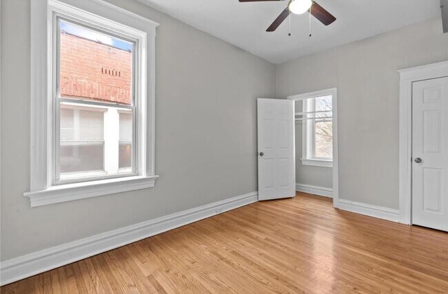 Foto del edificio - 5315 Devonshire Ave