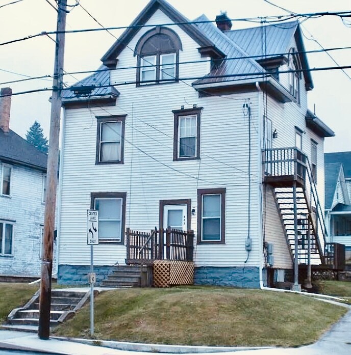 Primary Photo - 627 N Ctr Ave