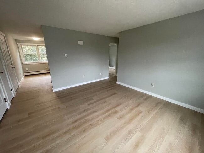 Foto del edificio - 17 Kingsley Ct