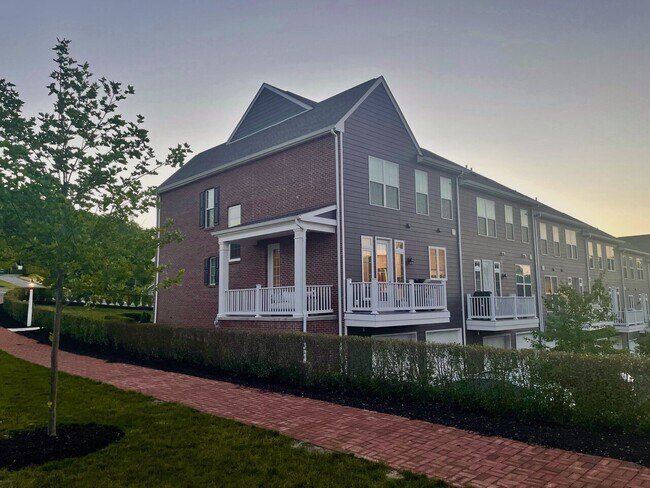 Building Photo - 1301 Gladwell St