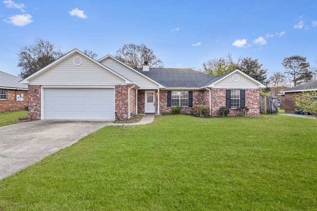 Building Photo - 3220 N 8th St