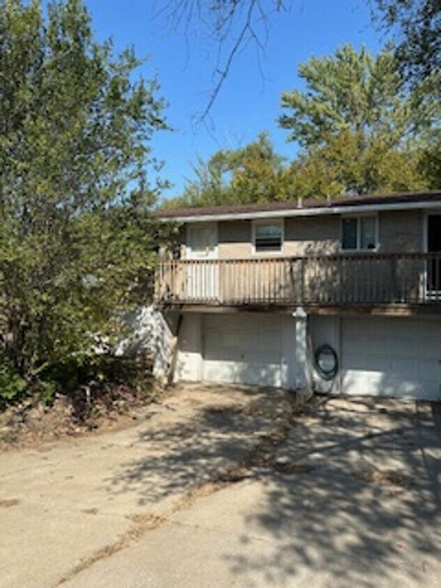 11304 E Park St, Sugar Creek, MO 64054 House Rental in Sugar Creek