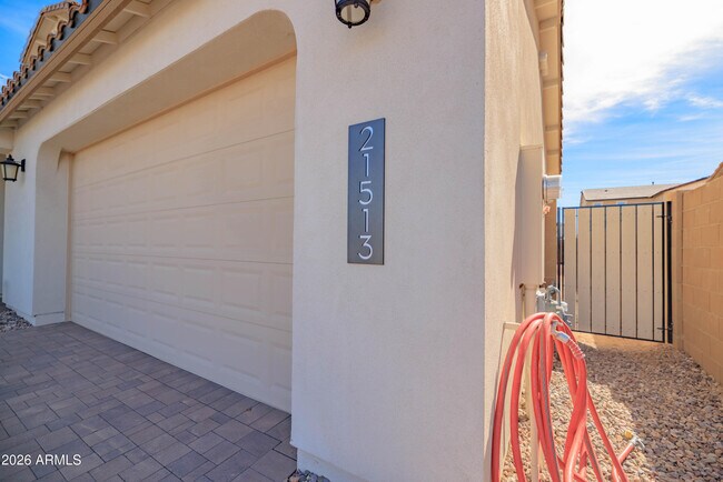 Foto del edificio - 21513 E Sparrow Dr