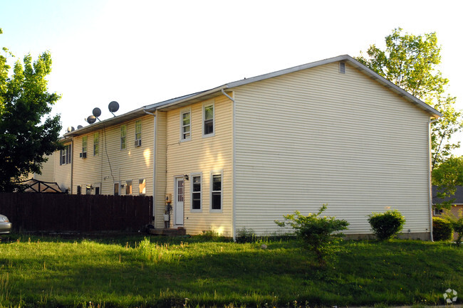 Building Photo - South Mountain Terrace