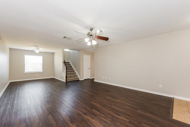 Foto del edificio - 1217 Maplewood Dr