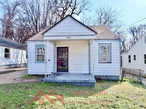 Building Photo - 808 Columbia St