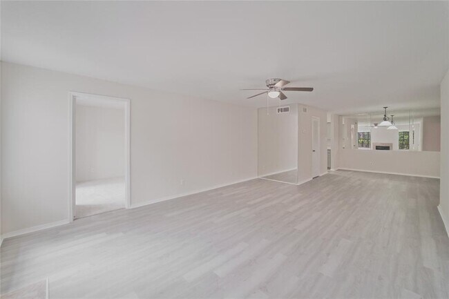 Foto del edificio - 9700 Leawood Blvd
