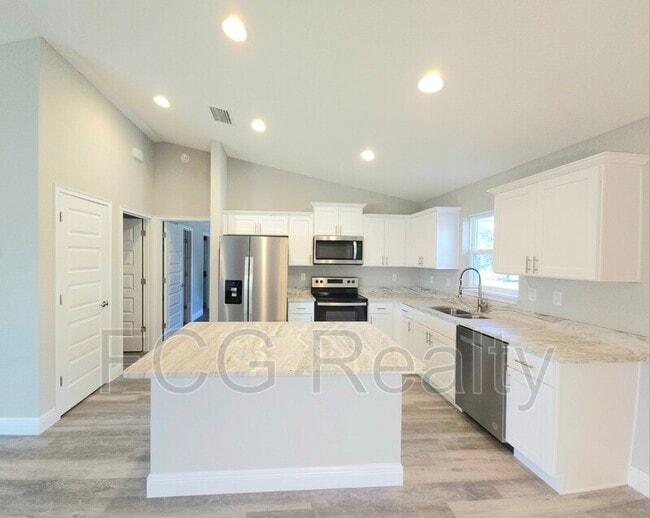 Building Photo - 240 Locust Pass Dr