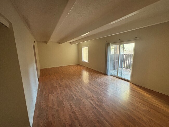 Foto del edificio - 9700 E Iliff Ave