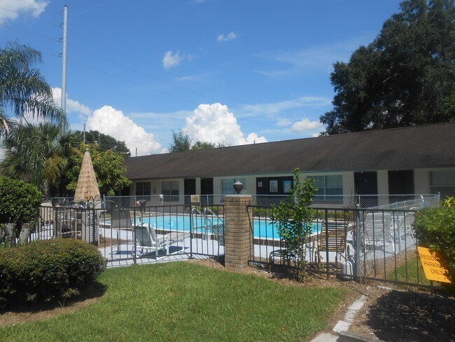 Foto principal - 1031 Columbia Ave