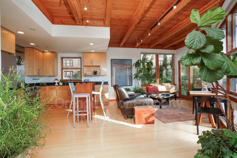 Foto principal - 602 S Baker St