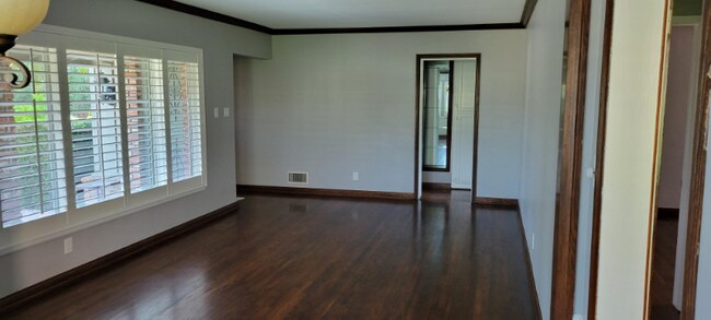 Foto del edificio - 1021 W Teresa St