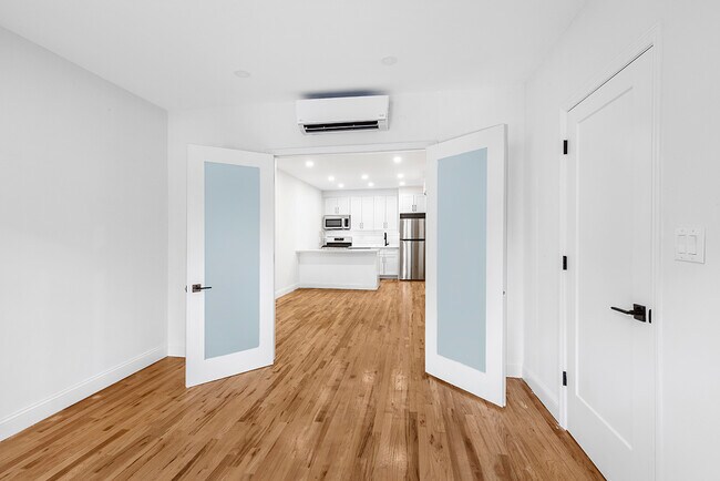Building Photo - 1097 Park Pl
