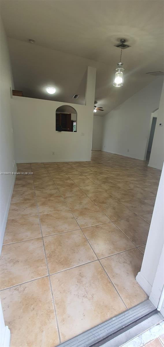 Building Photo - 403 Lovers Ave