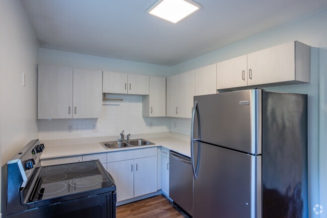Interior Photo - Straightway