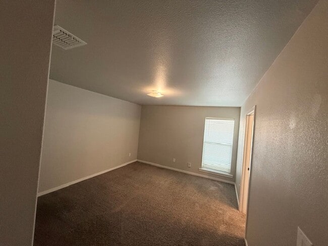 Building Photo - Townhouse in Upland Heights!