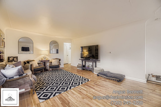 Photo - 1265 Jasmine St House