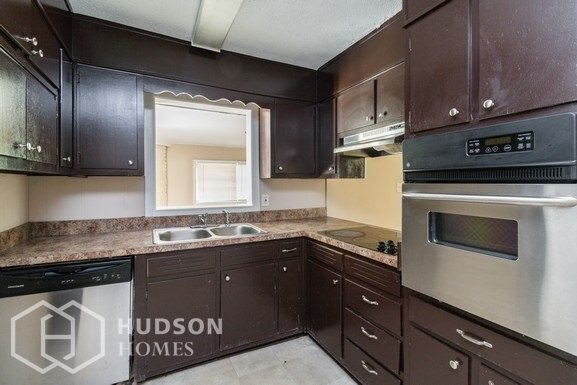 Building Photo - NOW AVAILABLE! - 5950 Mallory Rd, College ...