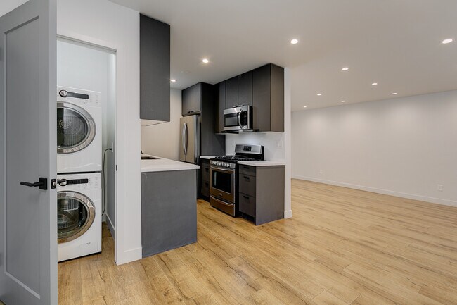 Foto del edificio - 3107 S Canfield Ave
