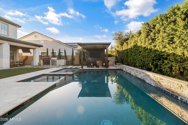 Building Photo - 2278 E Warbler Rd